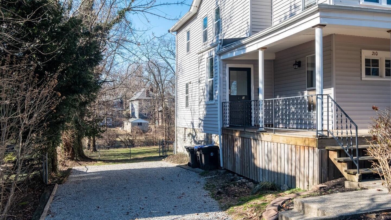 Photo of Outdoor in Crescent Hill