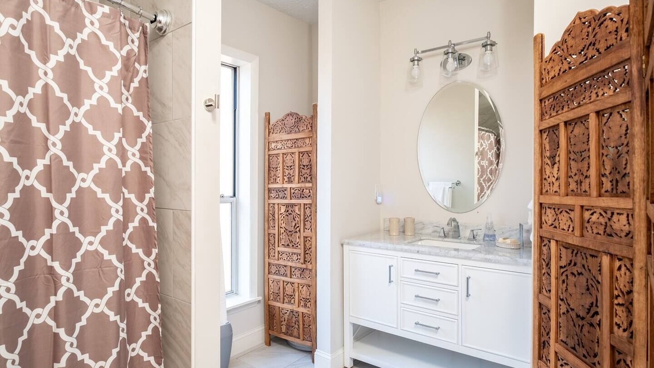 Photo of Bathroom in Crescent Hill