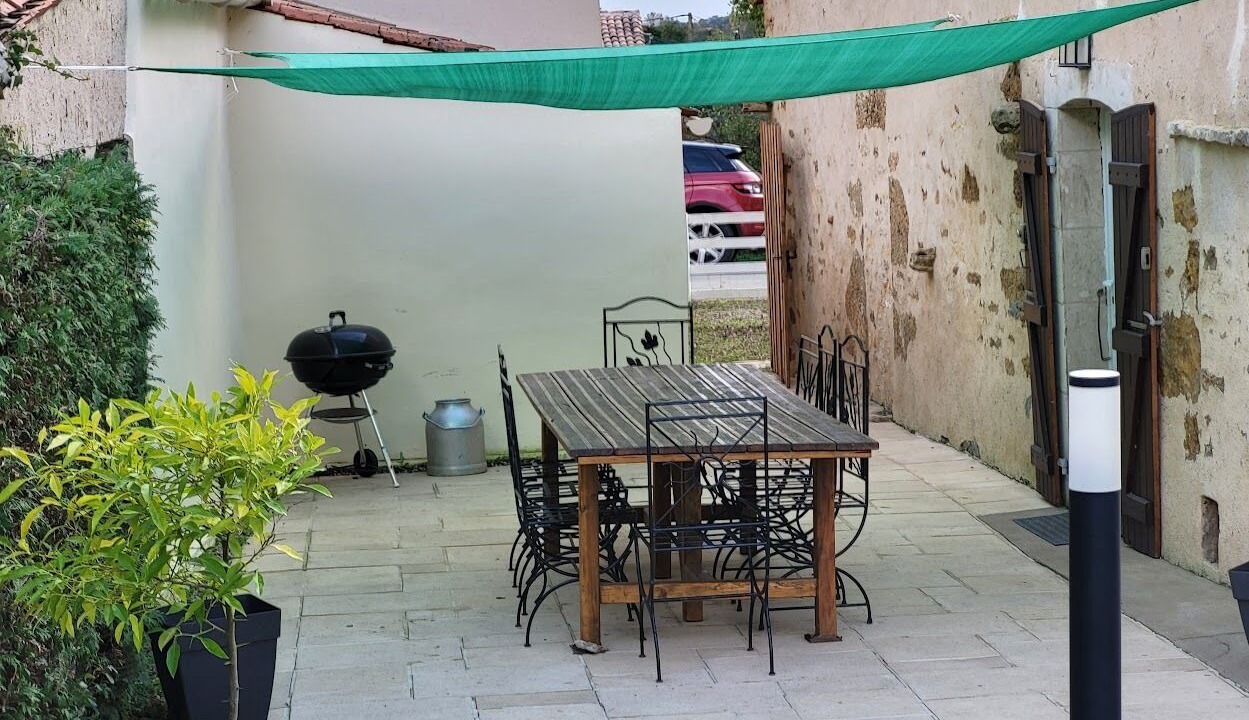 Photo of Outdoor in La Chapelle-Themer