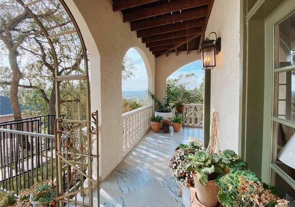 Photo of Patio Balcony in Northwest Hills