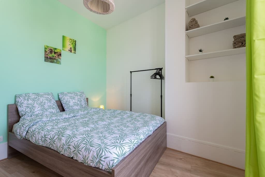 Photo of Bedroom in Argenteuil