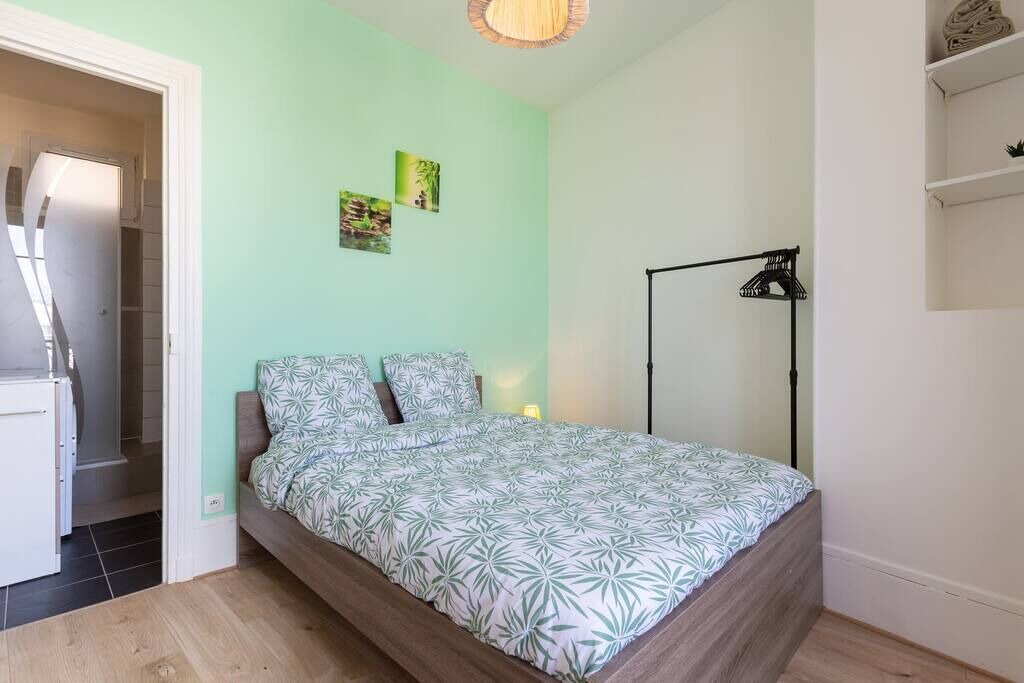 Photo of Bedroom in Argenteuil