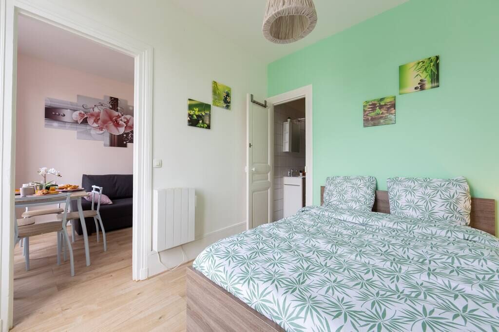 Photo of Bedroom in Argenteuil