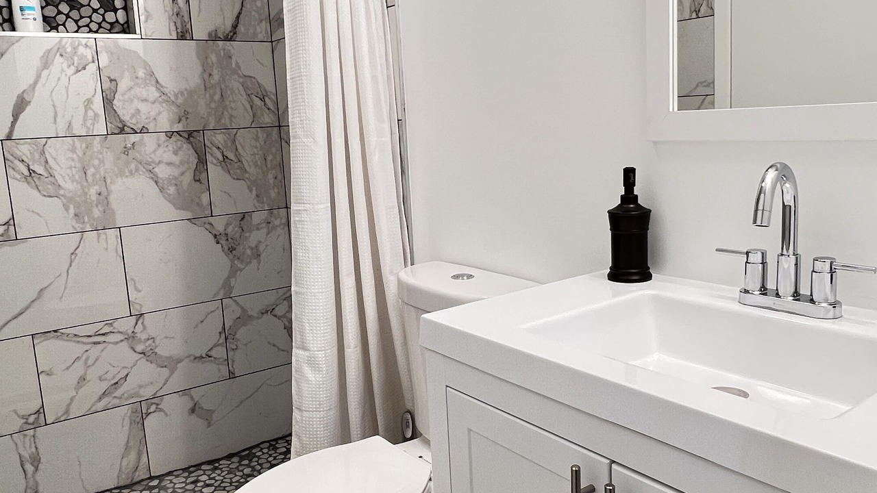 Photo of Bathroom in Mundelein