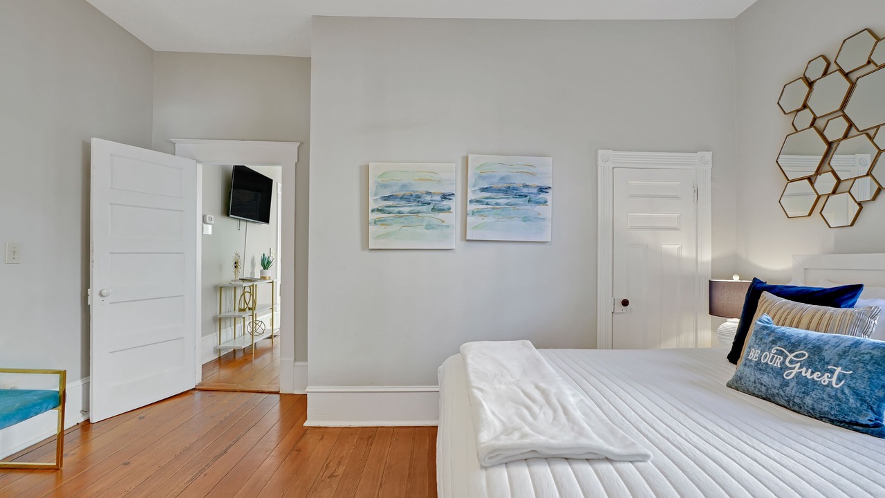 Photo of Bedroom in Wilmington Historic District