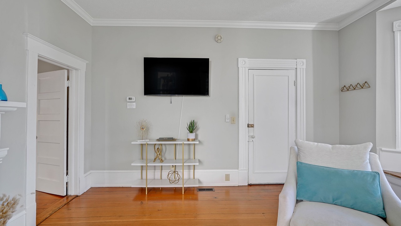 Photo of Livingroom in Wilmington Historic District