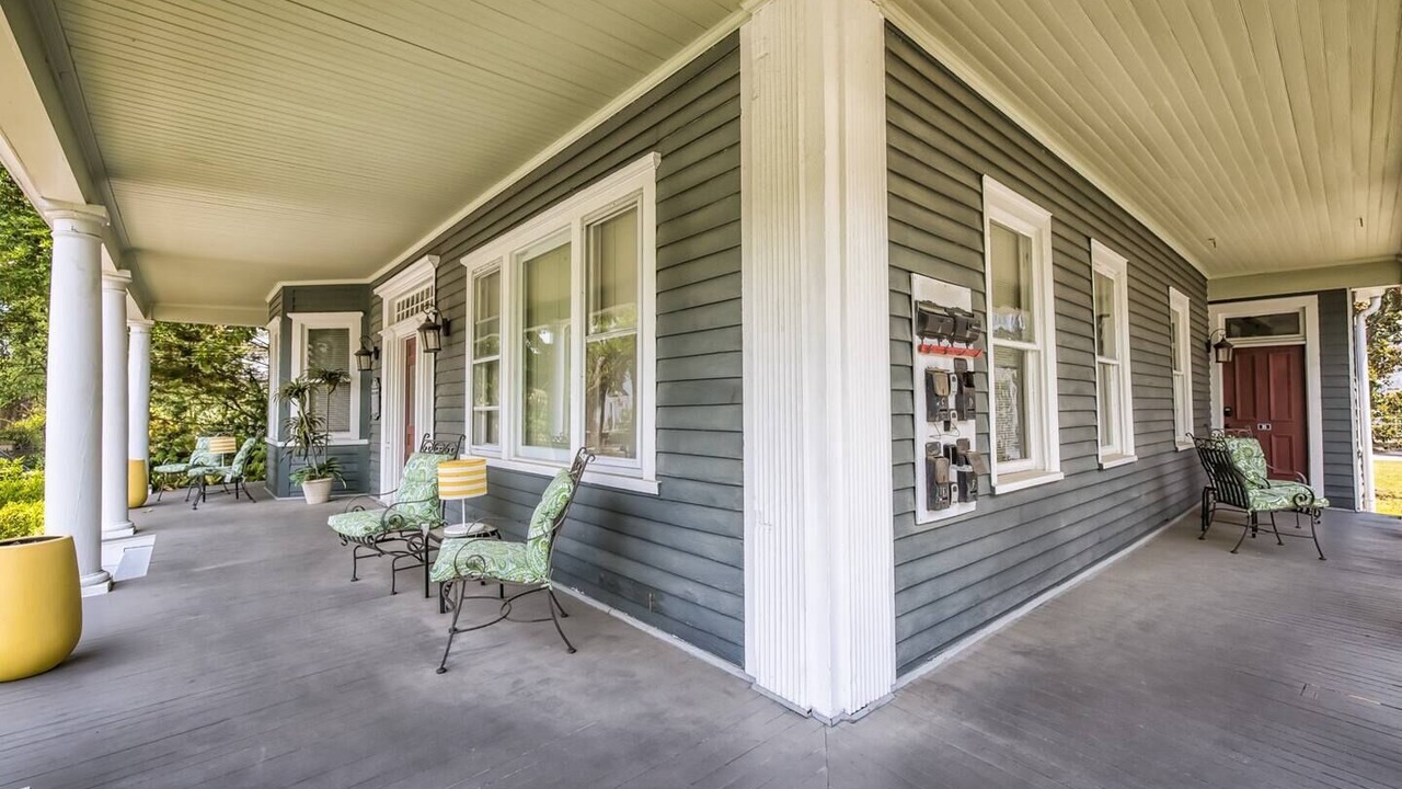 Photo of Patio Balcony in Wilmington Historic District