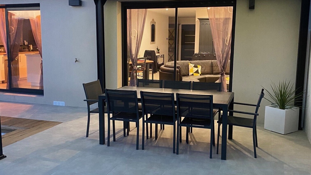Photo of Outdoor in Pia