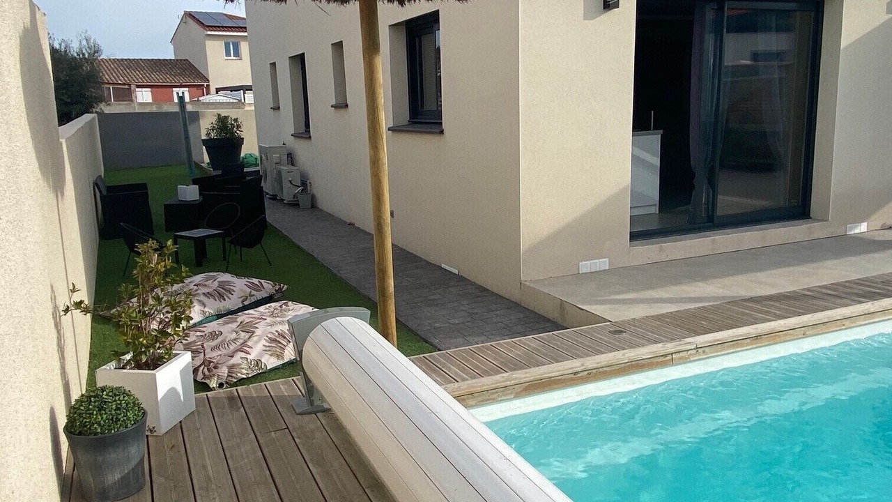 Photo of Outdoor in Pia