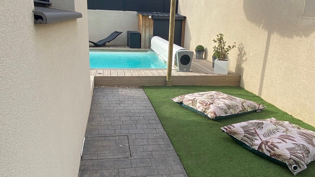 Photo of Patio Balcony in Pia