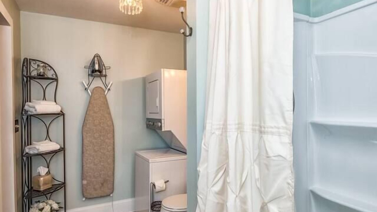 Photo of Bathroom in Wilmington Historic District
