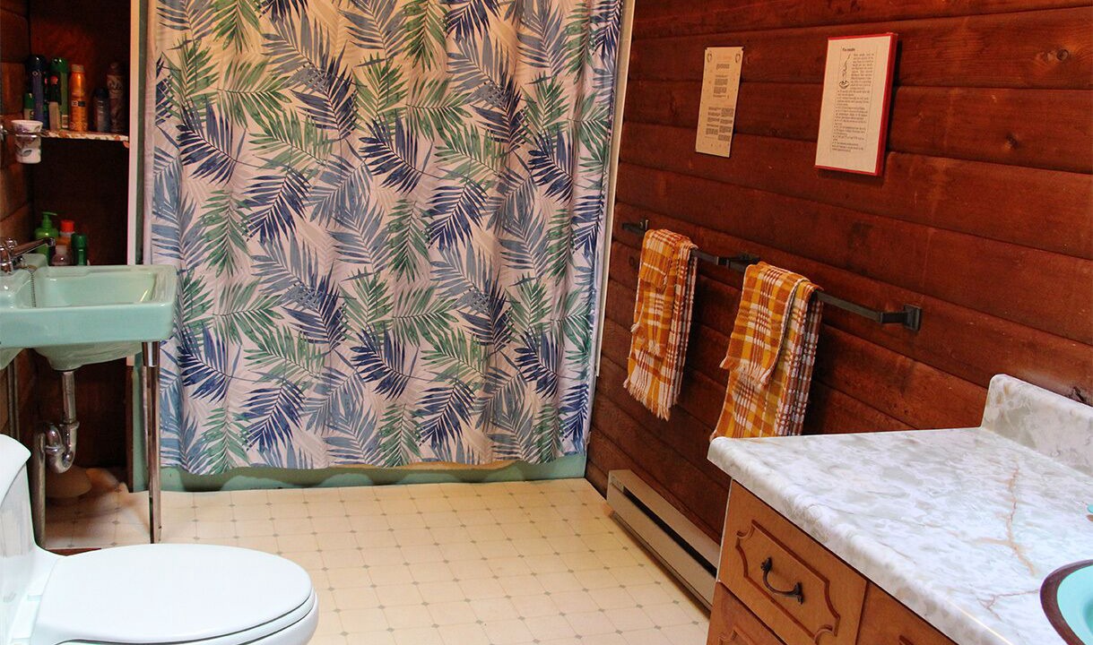 Photo of Bathroom in Frontenac
