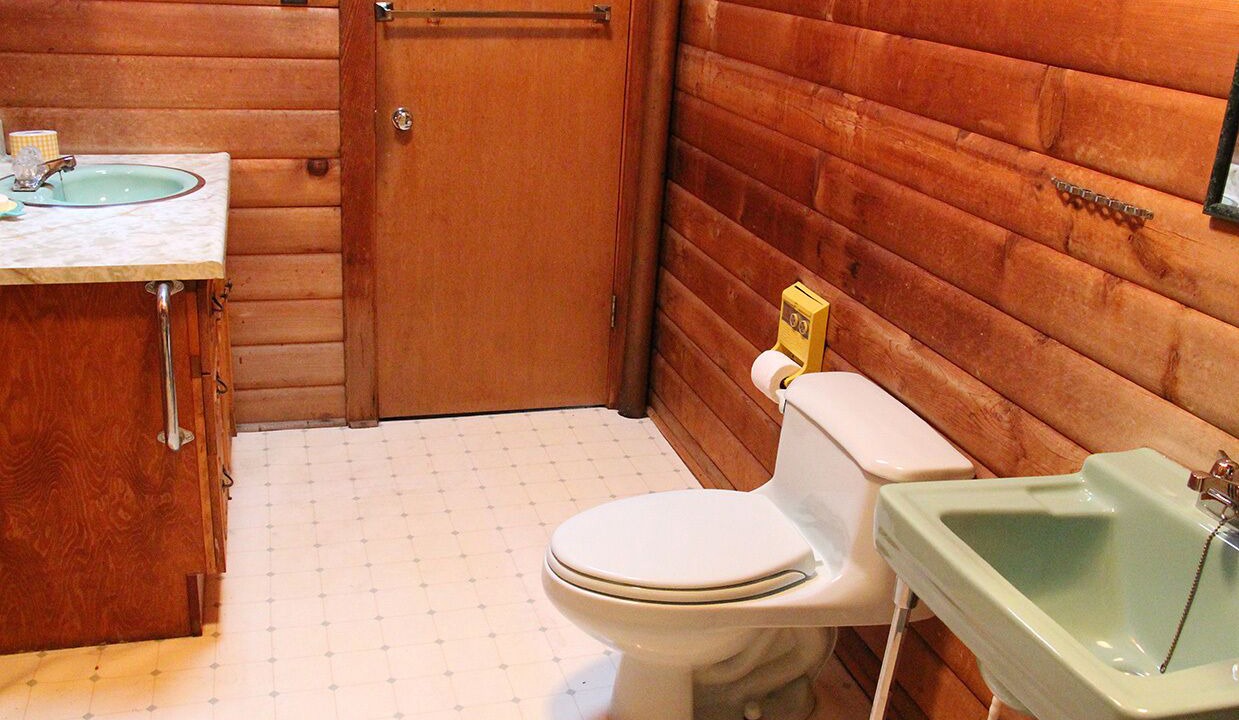 Photo of Bathroom in Frontenac