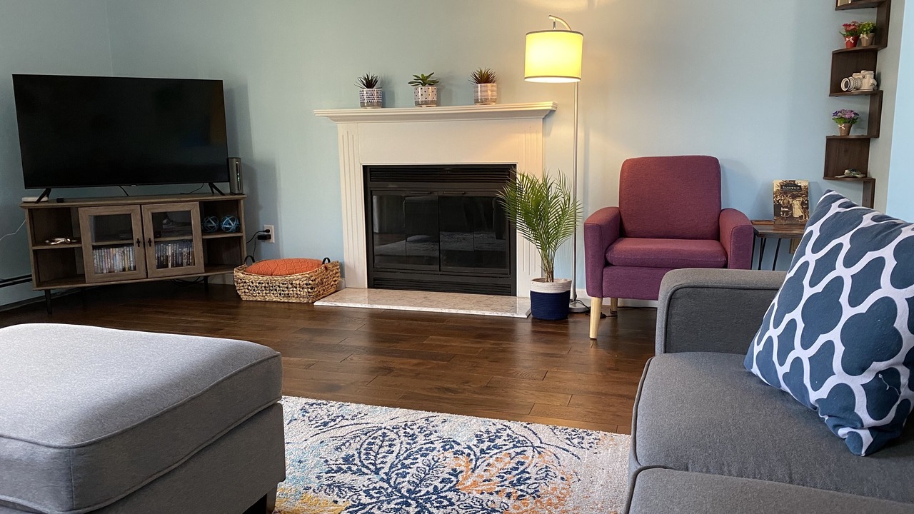 Photo of Livingroom in Forestdale