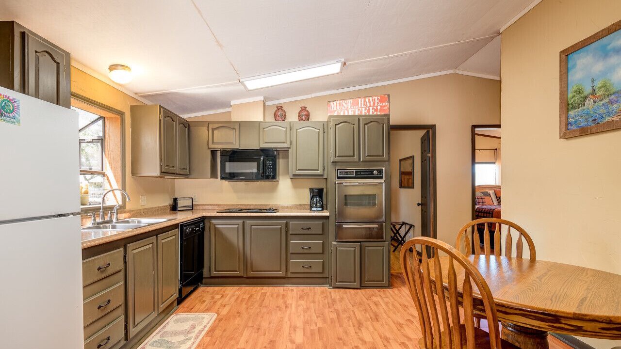 Photo of Kitchen in Uvalde