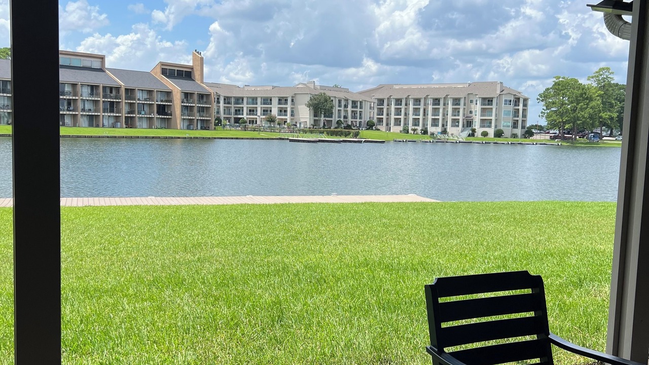 Photo of Patio Balcony in Walden on Lake Conroe