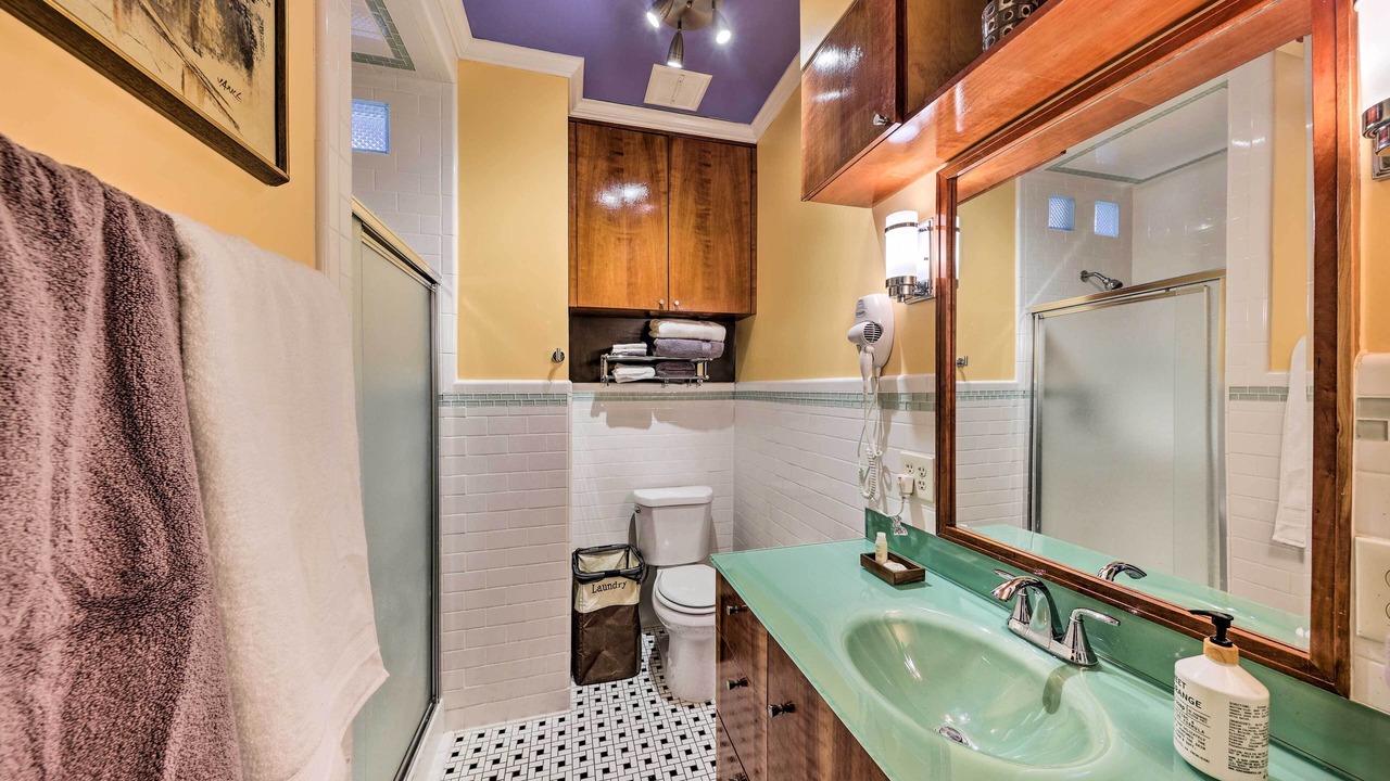 Photo of Bathroom in Southmoreland