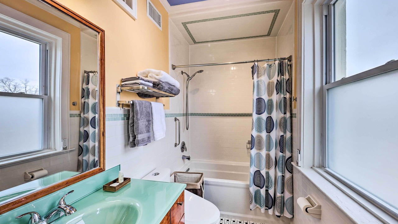 Photo of Bathroom in Southmoreland