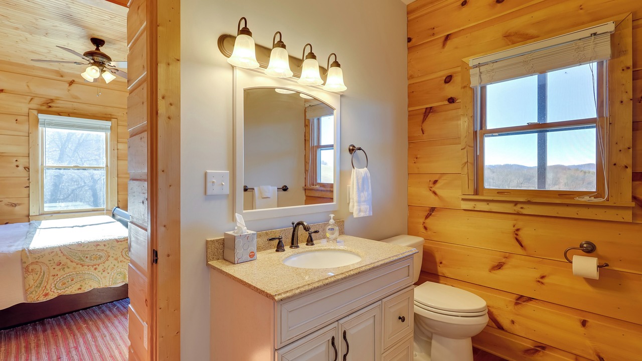 Photo of Bathroom in Laurel Springs
