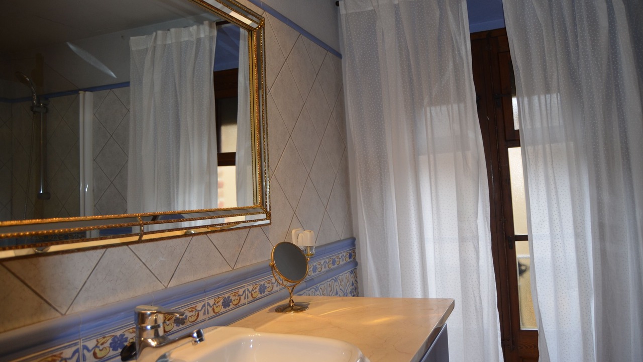 Photo of Bathroom in Pals