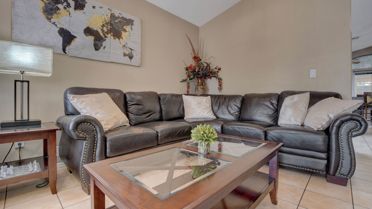Photo of Livingroom in Silverado Ranch