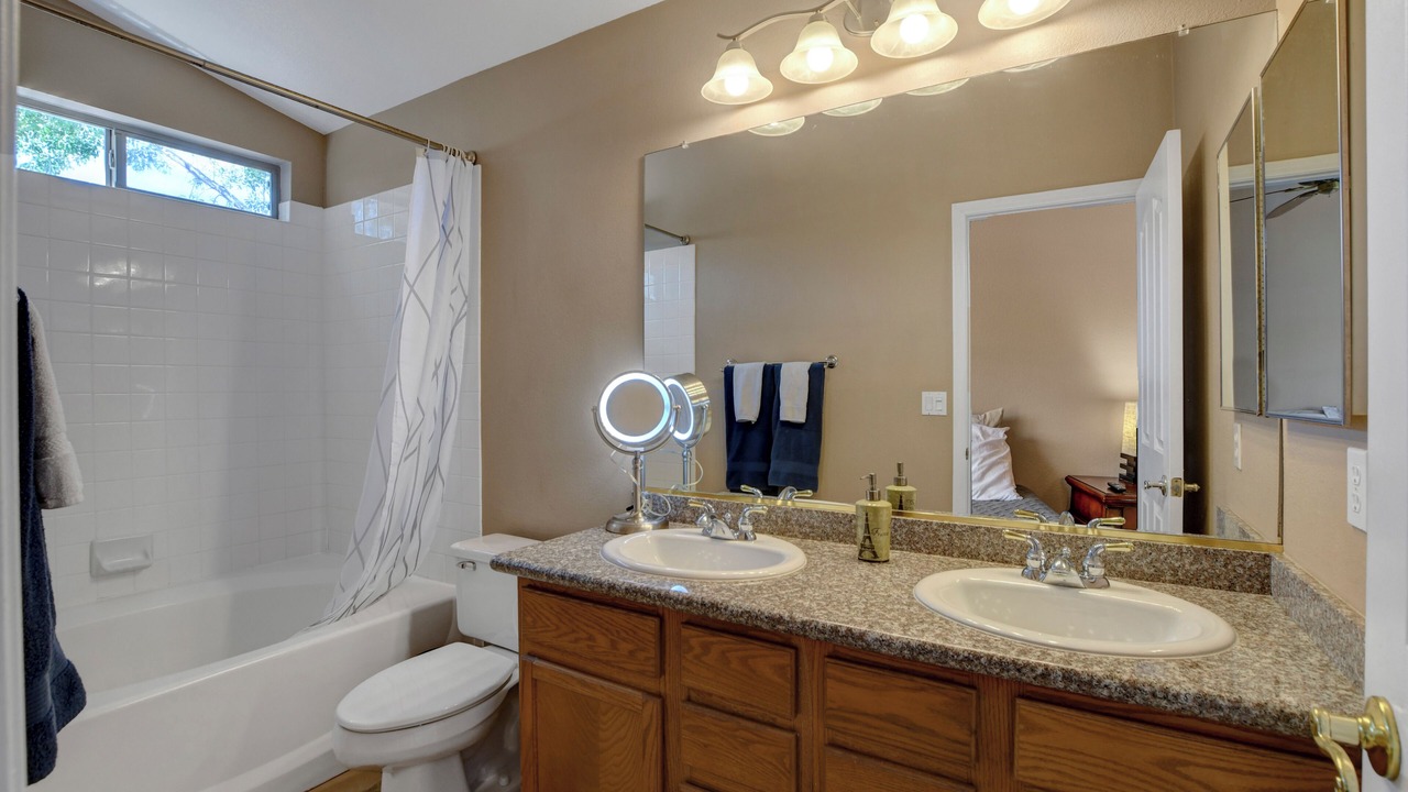 Photo of Bathroom in Silverado Ranch
