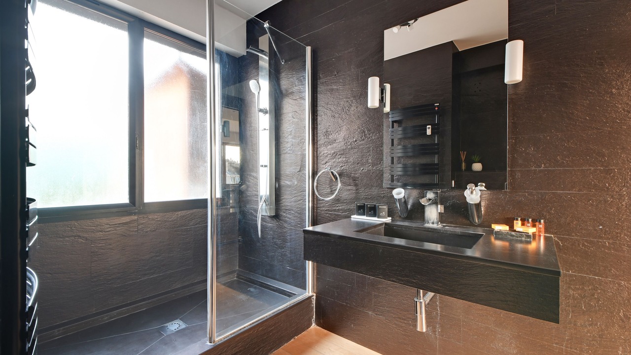 Photo of Bathroom in Chaillot