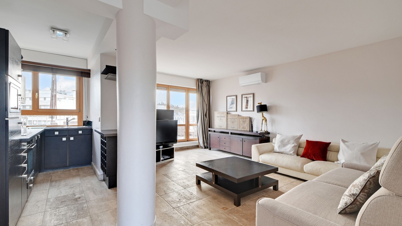 Photo of Livingroom in Chaillot