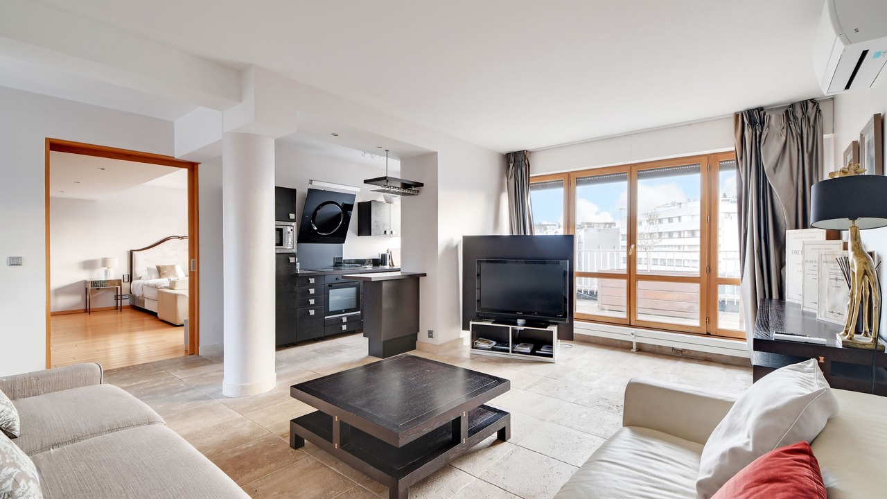 Photo of Livingroom in Chaillot