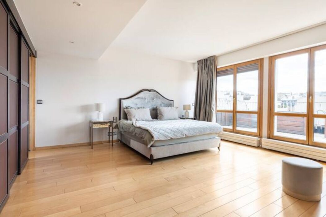 Photo of Bedroom in Chaillot