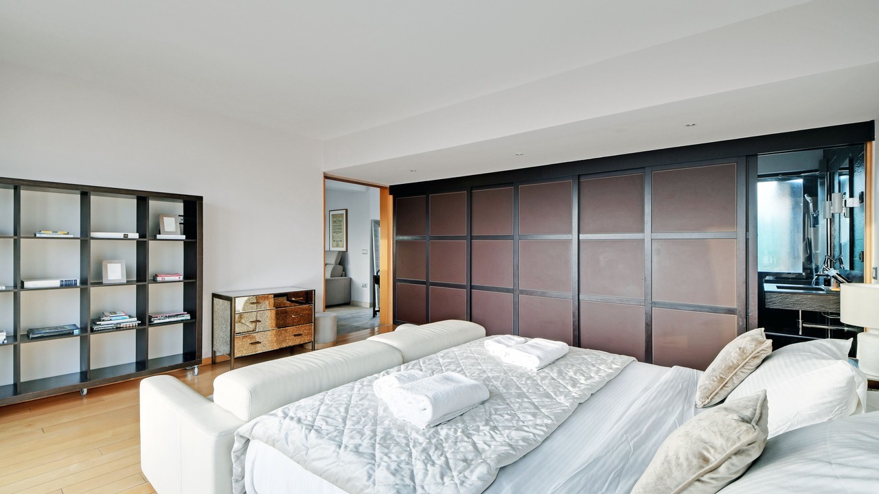 Photo of Bedroom in Chaillot