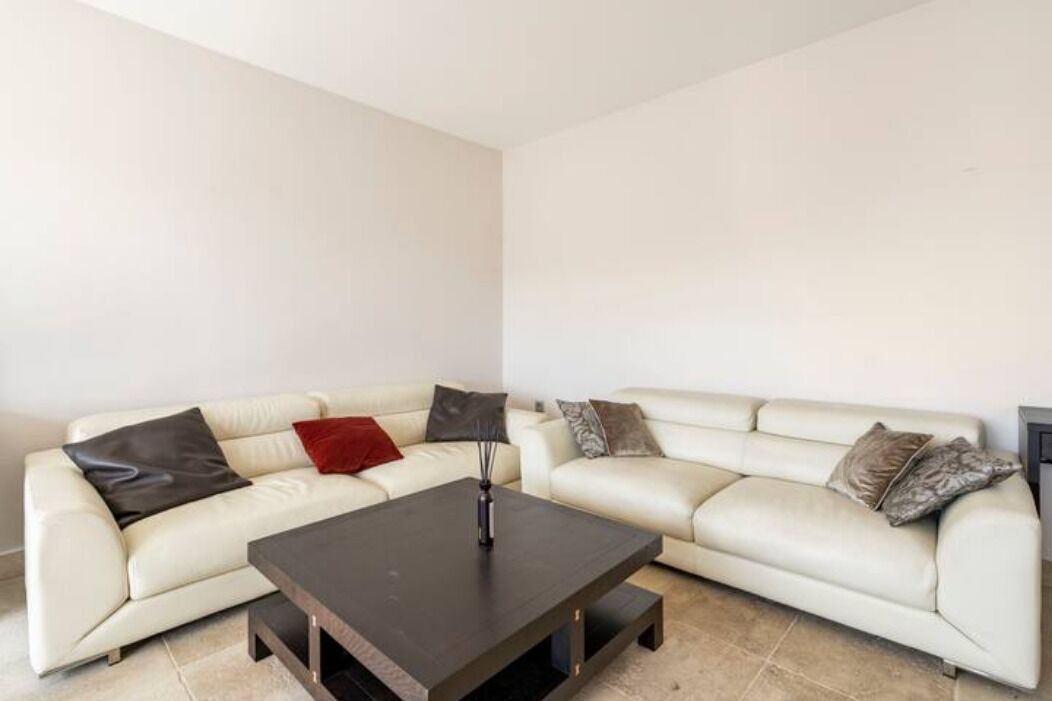 Photo of Livingroom in Chaillot