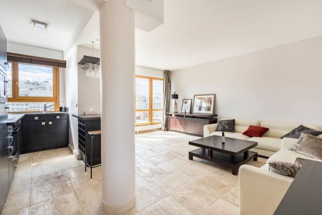 Photo of Livingroom in Chaillot