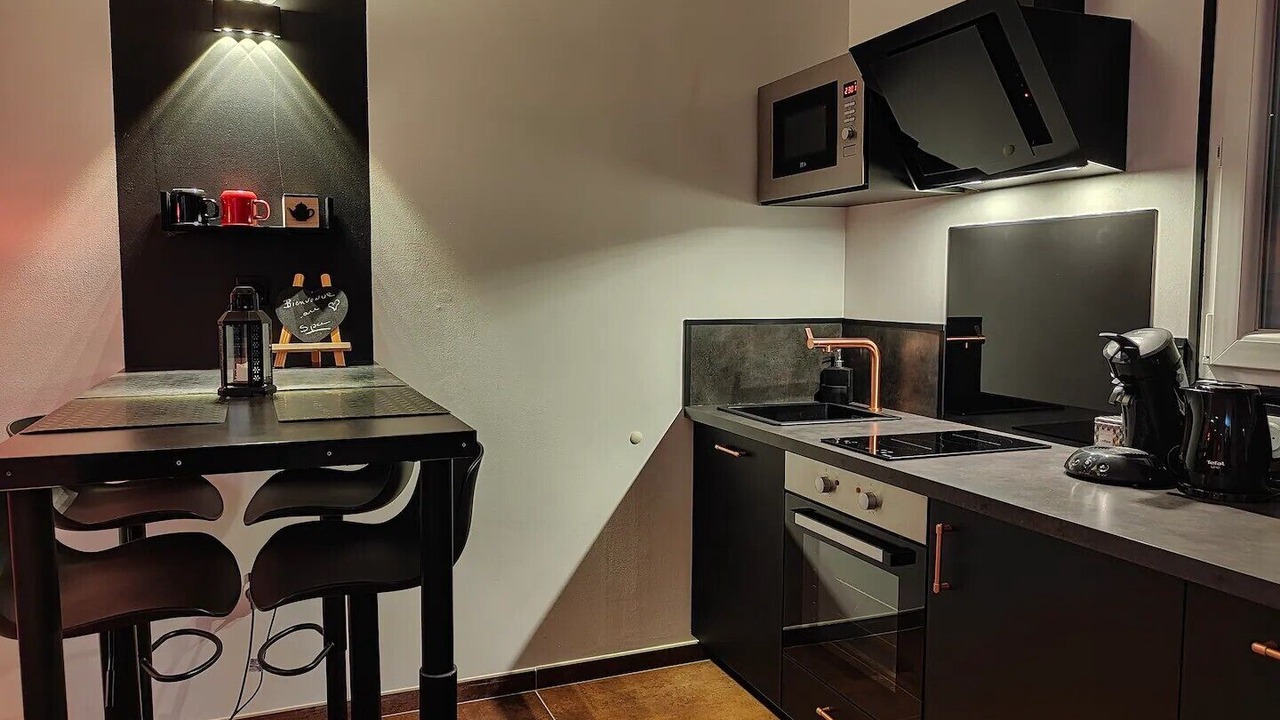 Photo of Kitchen in Lens