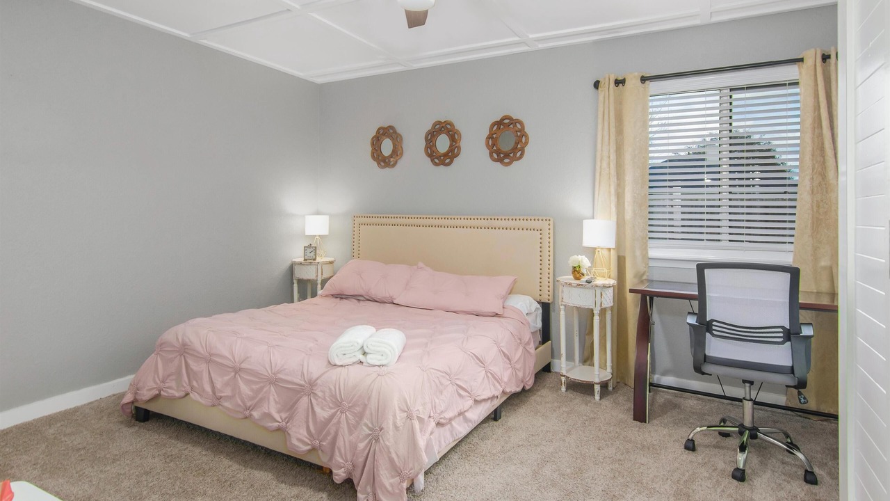 Photo of Bedroom in Pearland