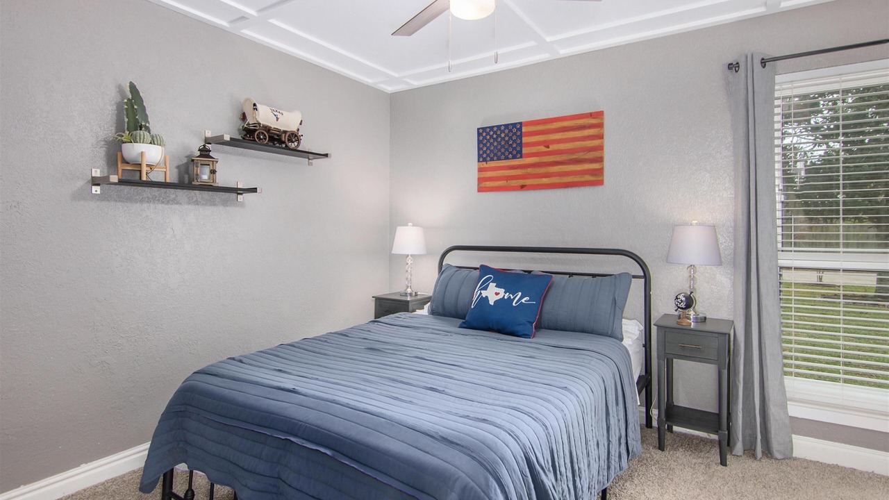 Photo of Bedroom in Pearland