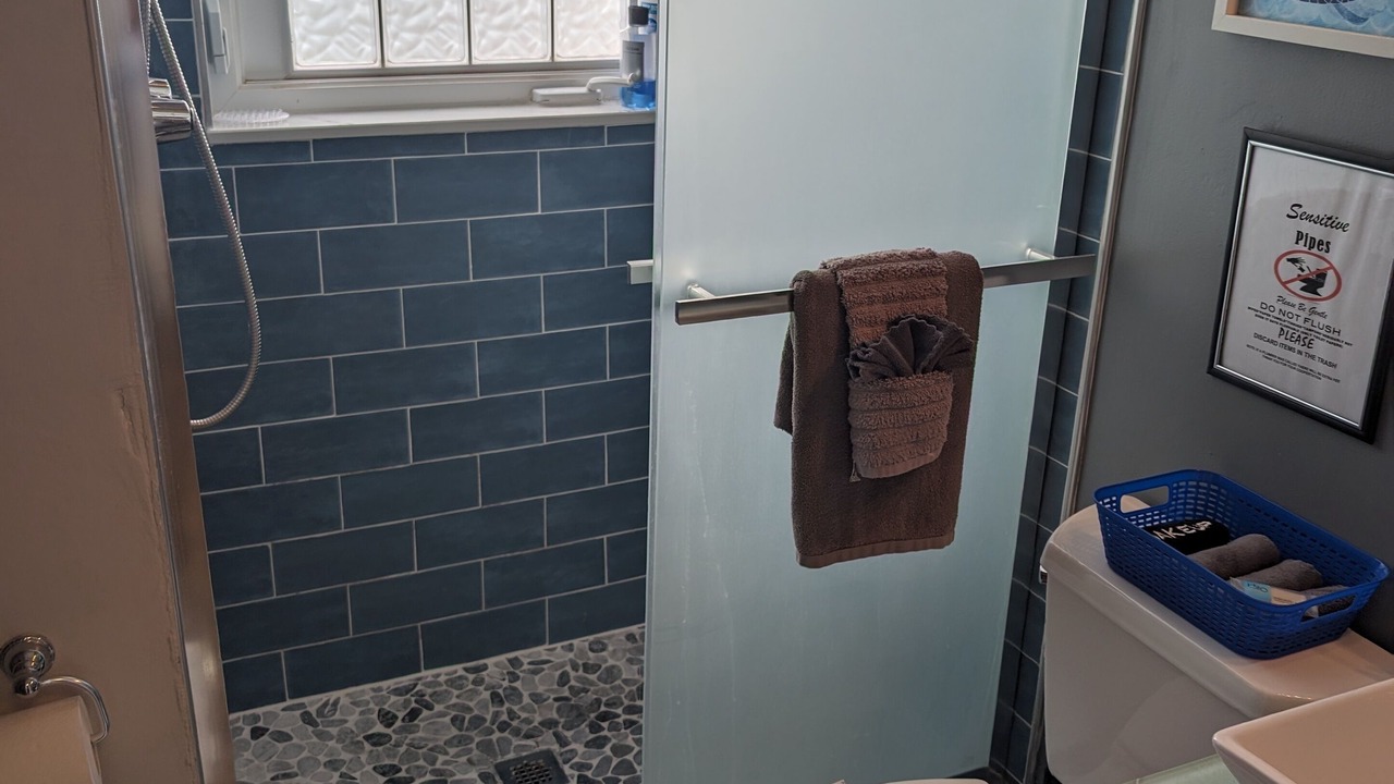 Photo of Bathroom in Harbor Bluffs