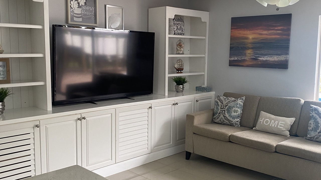 Photo of Livingroom in Harbor Bluffs