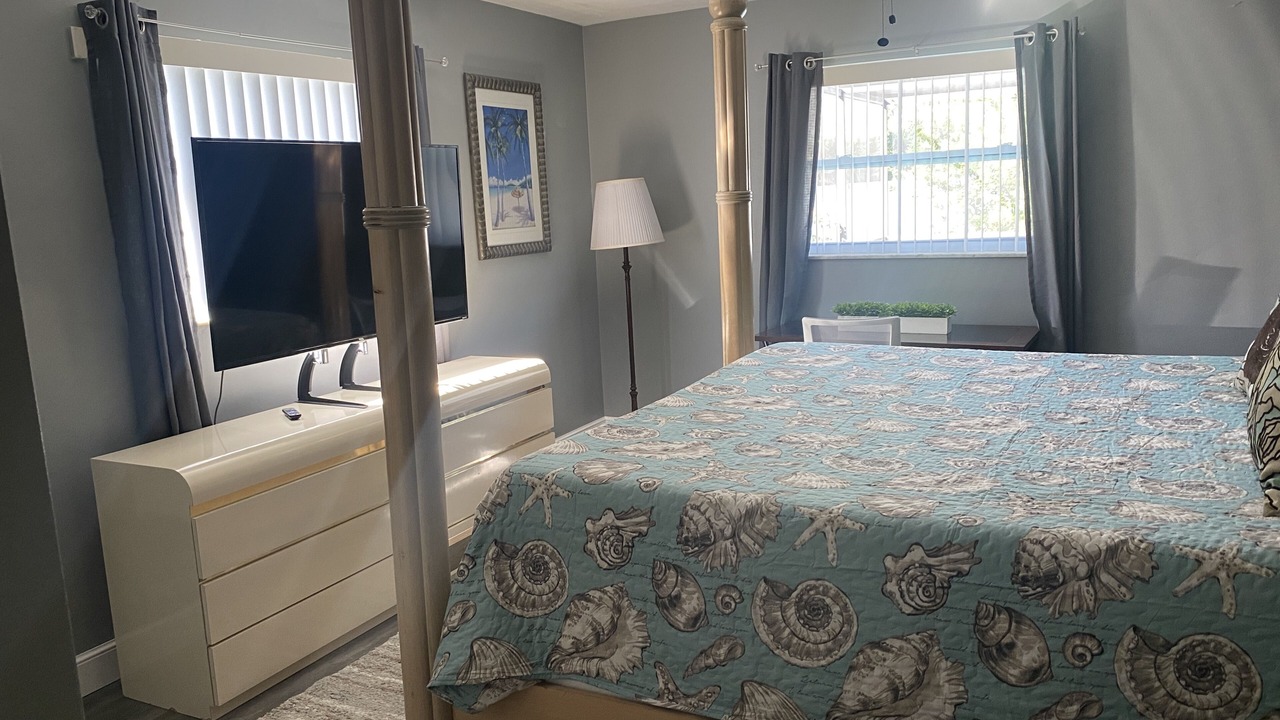 Photo of Bedroom in Harbor Bluffs
