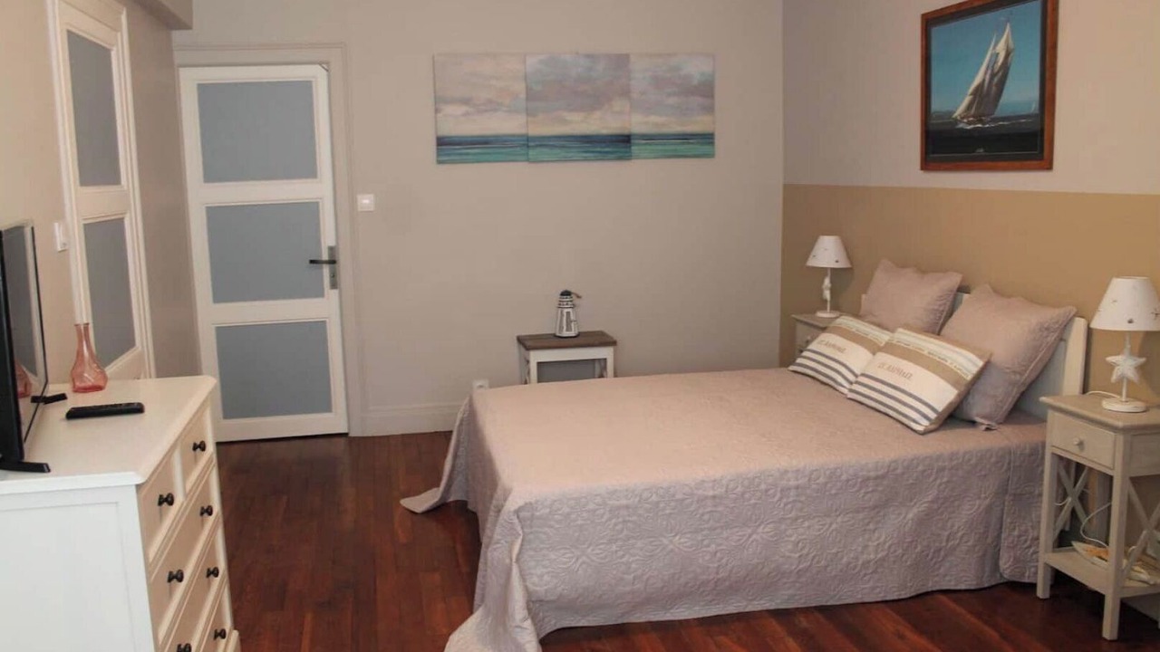 Photo of Bedroom in Fains-la-Folie