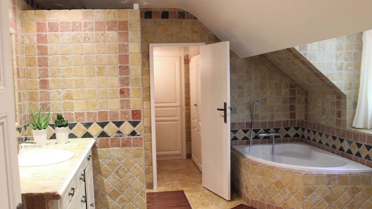 Photo of Bathroom in Fains-la-Folie
