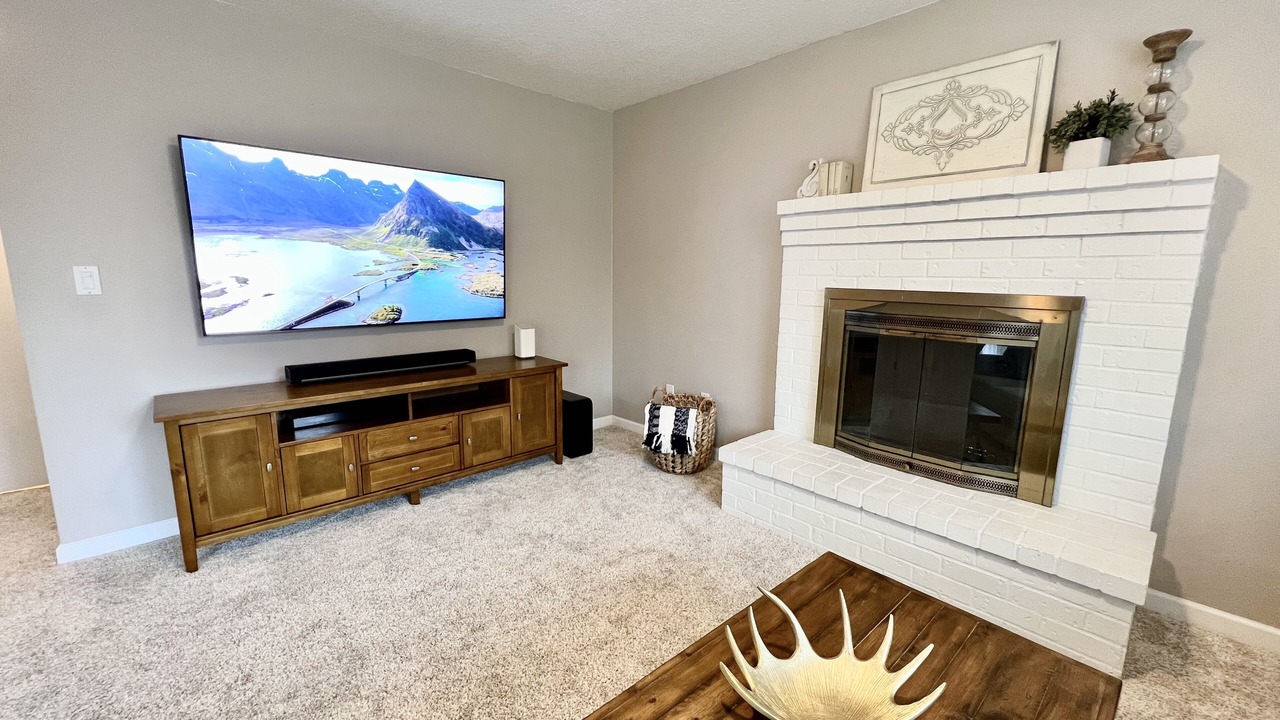 Photo of Livingroom in Aloha