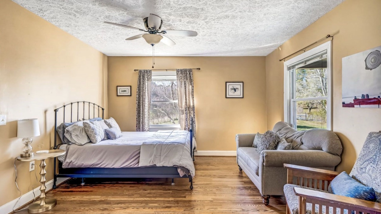 Photo of Bedroom in Joelton