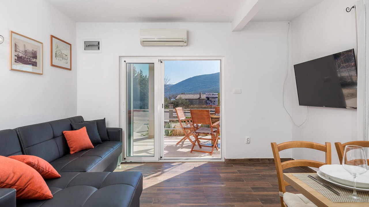 Photo of Bedroom in Cres