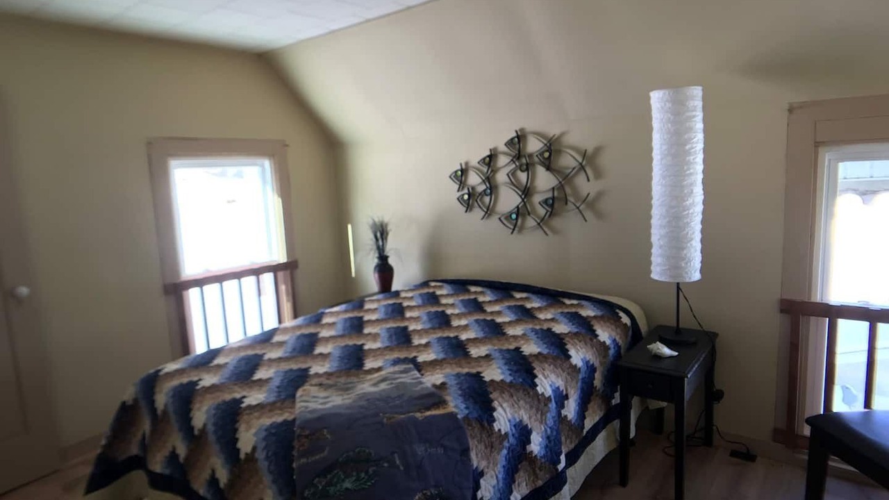 Photo of Bedroom in Lansing