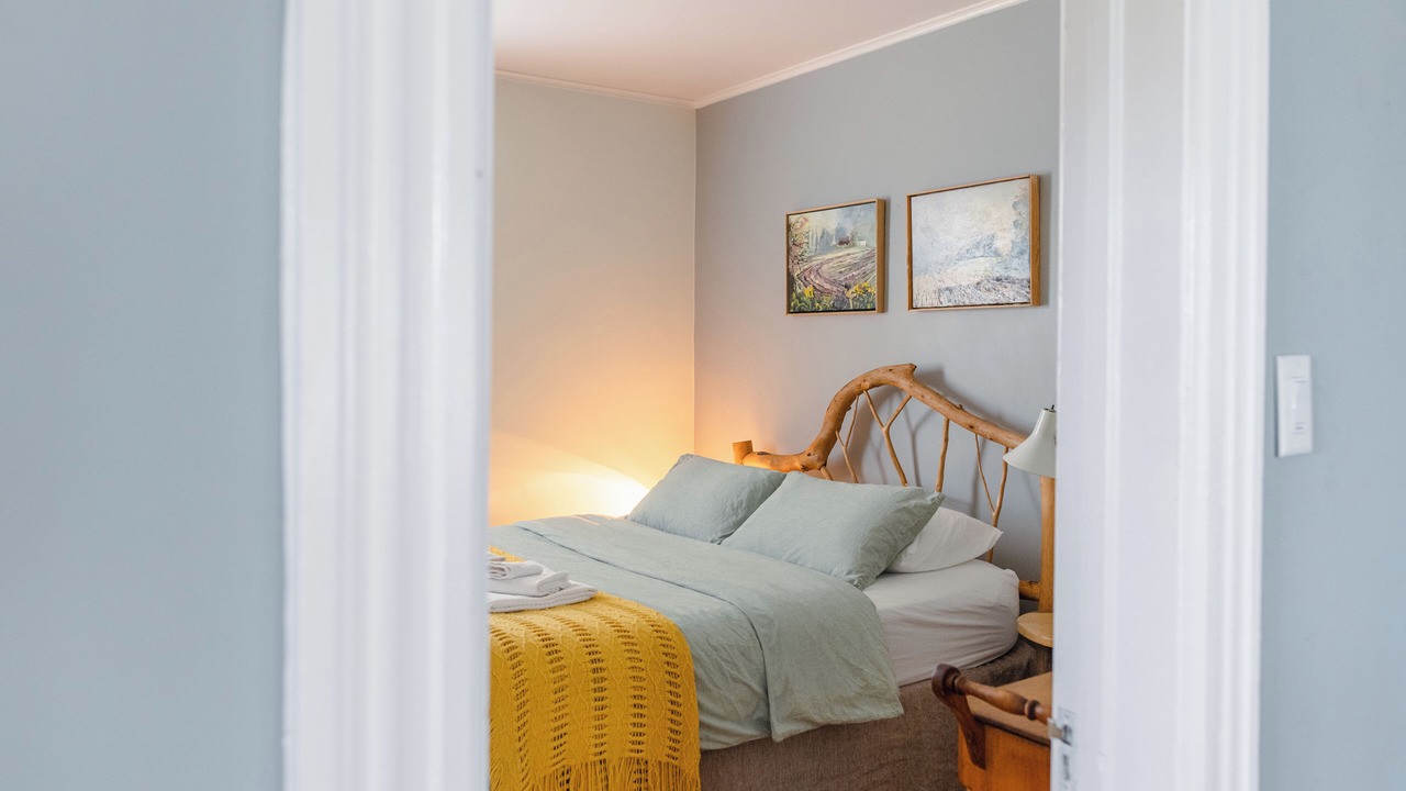 Photo of Bedroom in Salem