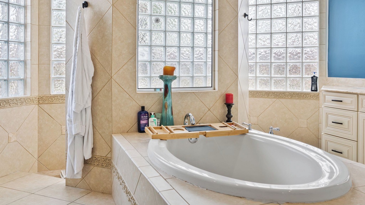 Photo of Bathroom in Biggar