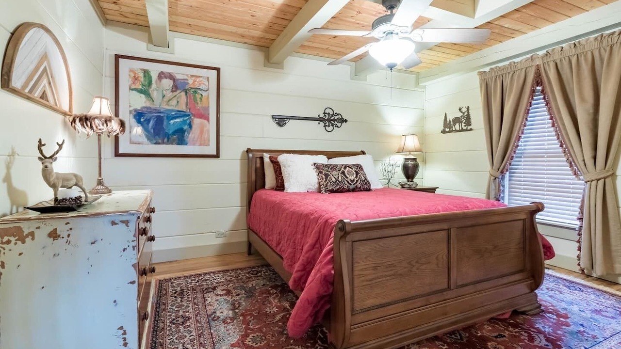 Photo of Bedroom in Clayton