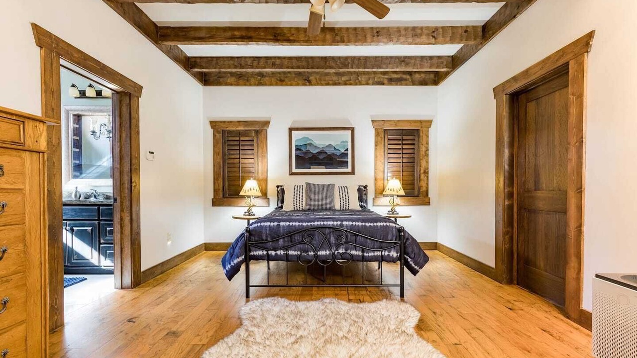 Photo of Bedroom in Clayton
