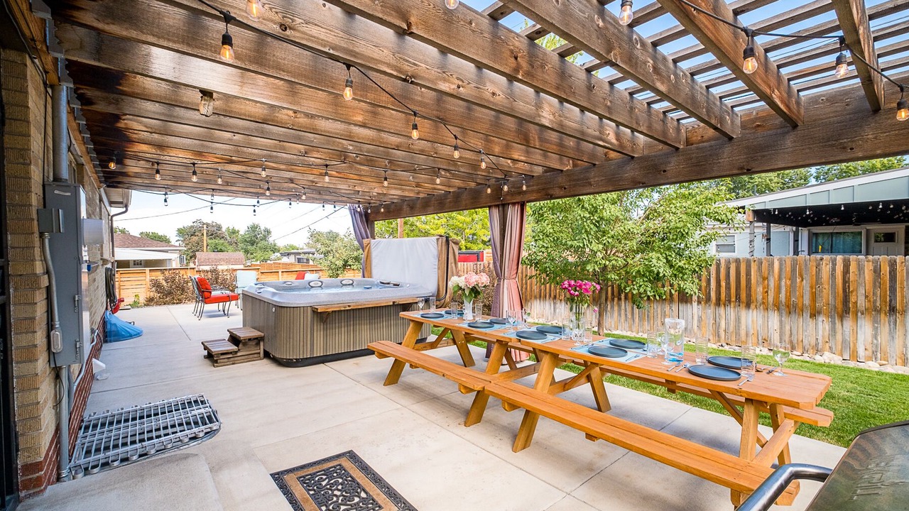 Photo of Outdoor in Barths